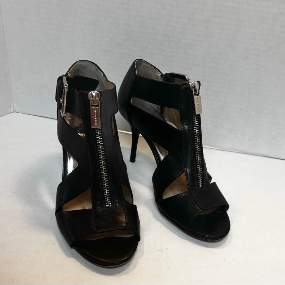Michael Kors Anya Black Peep Toe Heels Strappy Silver Front Zip Womens Size 7